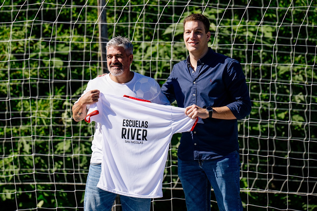 Escuelas River